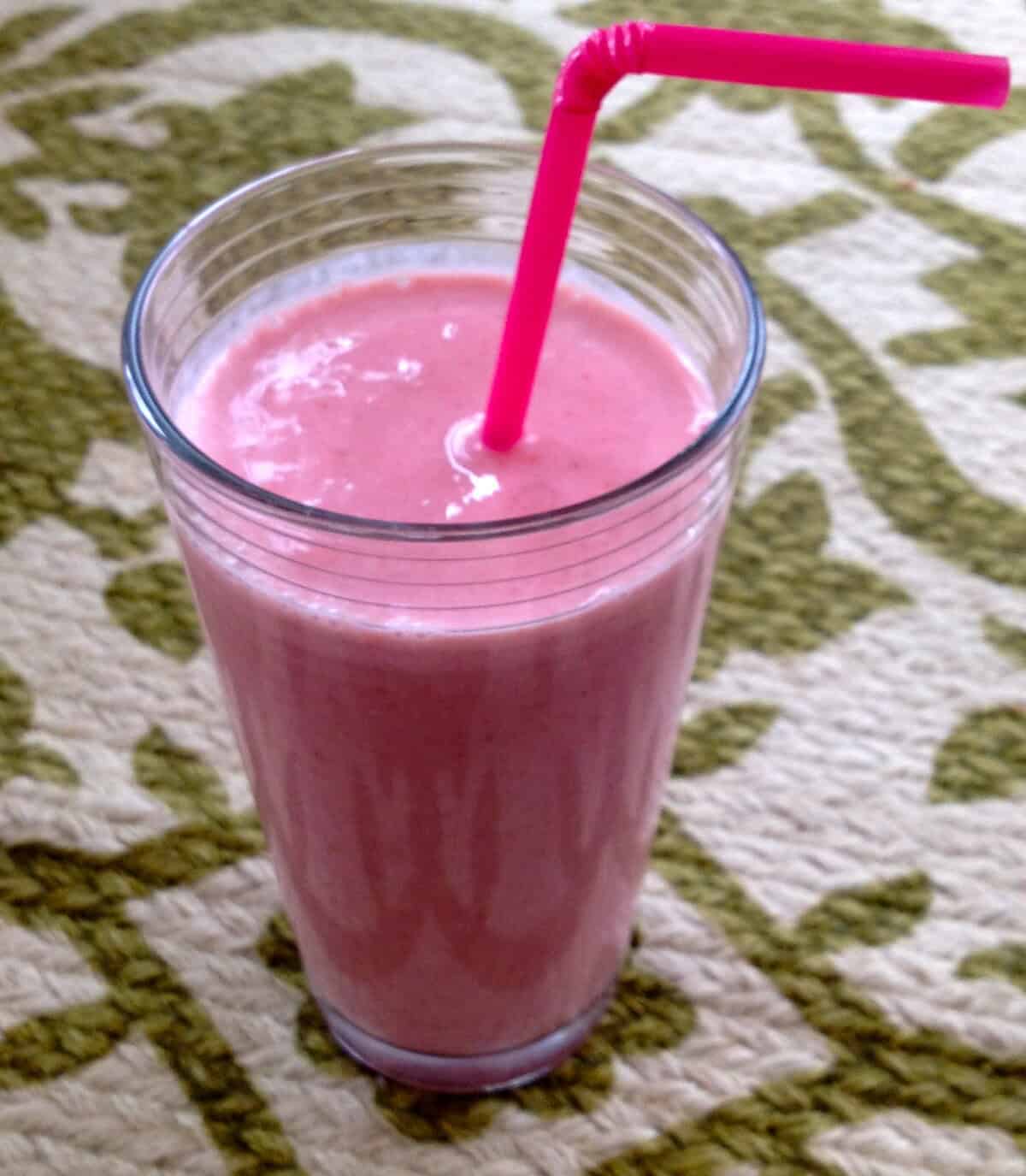 Creamy Strawberry Coconut Smoothie - Cooking Contest Central