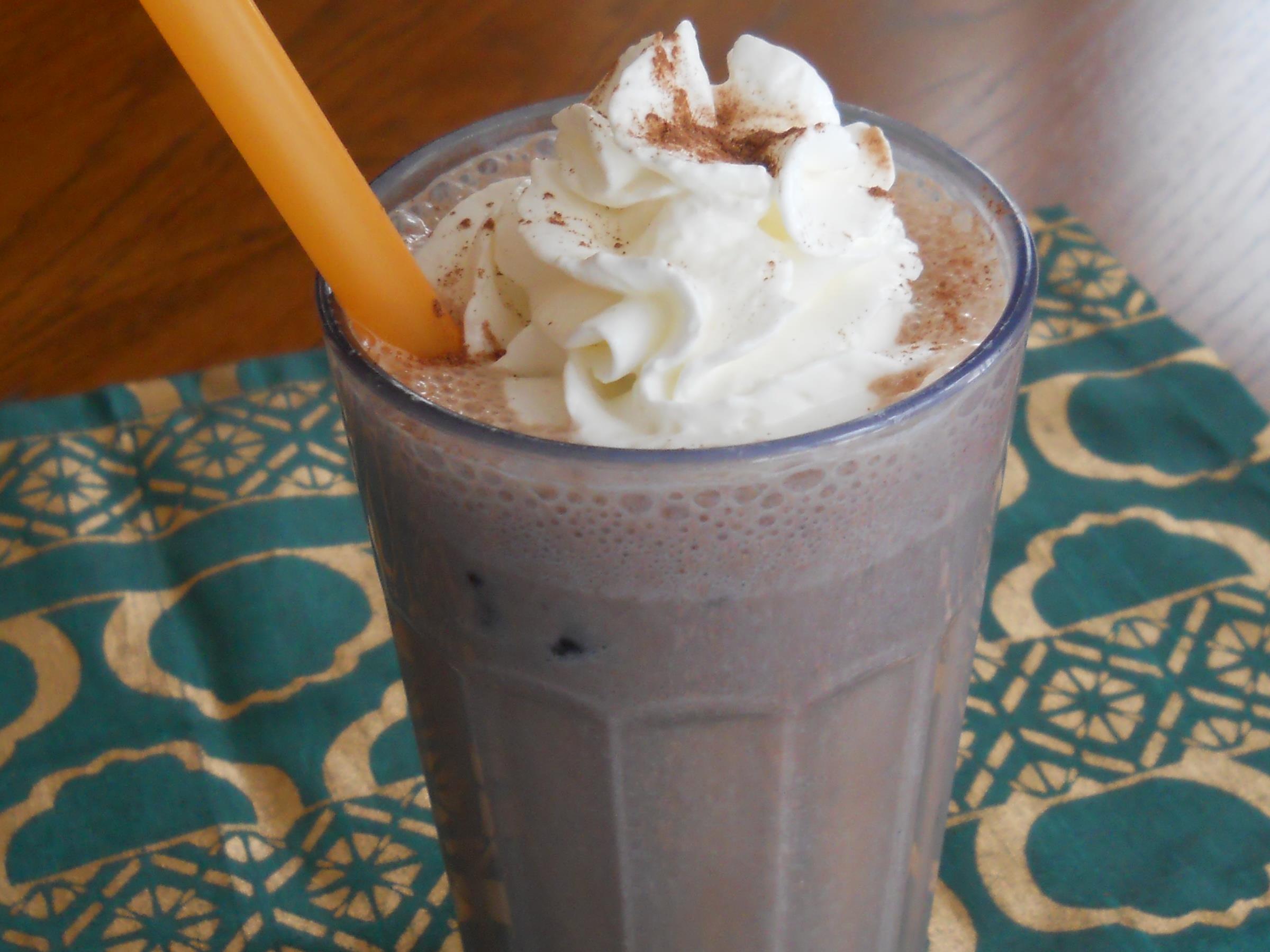 Cocoa and Peanut Butter Frozen Banana Smoothie