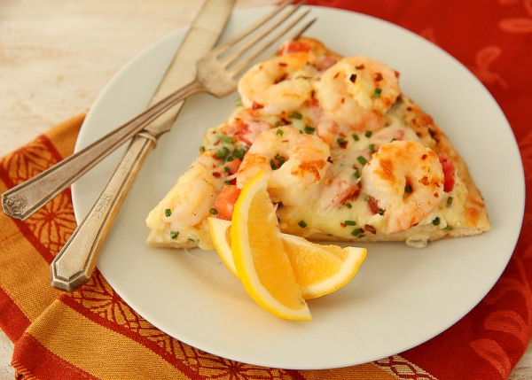 Shrimp Scampi Pizza Recipe l Homemade Recipes http://homemaderecipes.com/healthy/24-homemade-shrimp-scampi-recipes