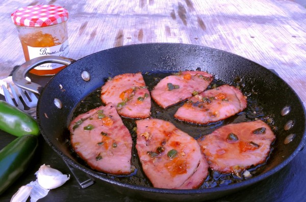 Jalapeño Peach Glazed Breakfast Ham